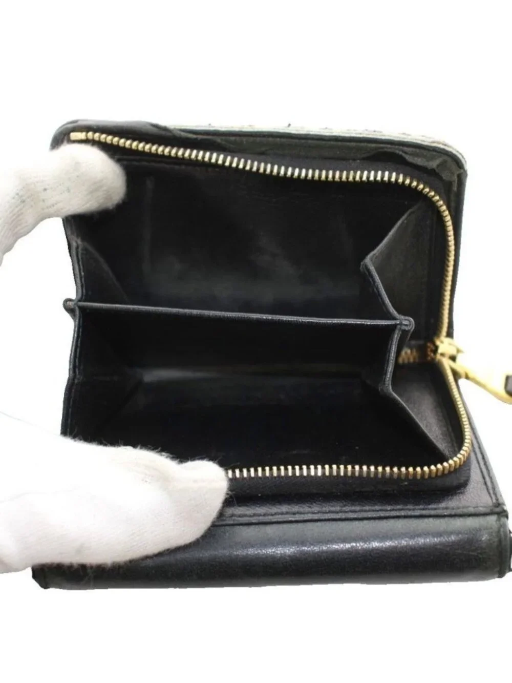 Miu Miu Miu Matelasse Wallet Bifold Coin Purse Leather Black an